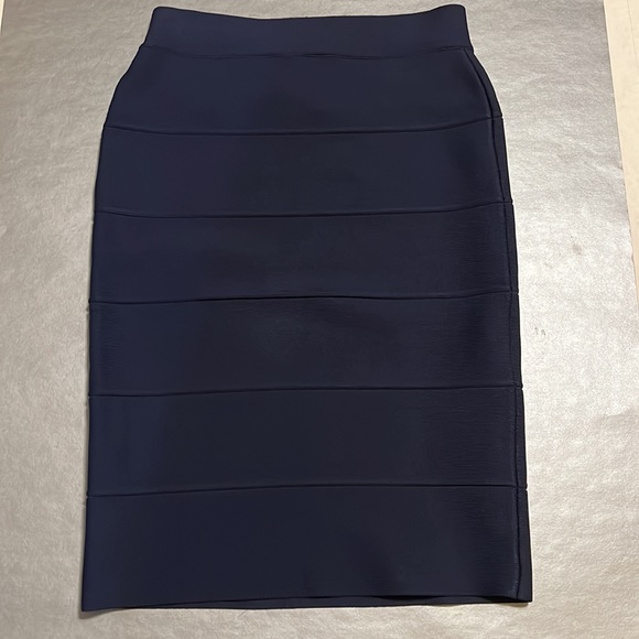 BCBG Navy “Alexa” bandage skirt - Picture 2 of 4